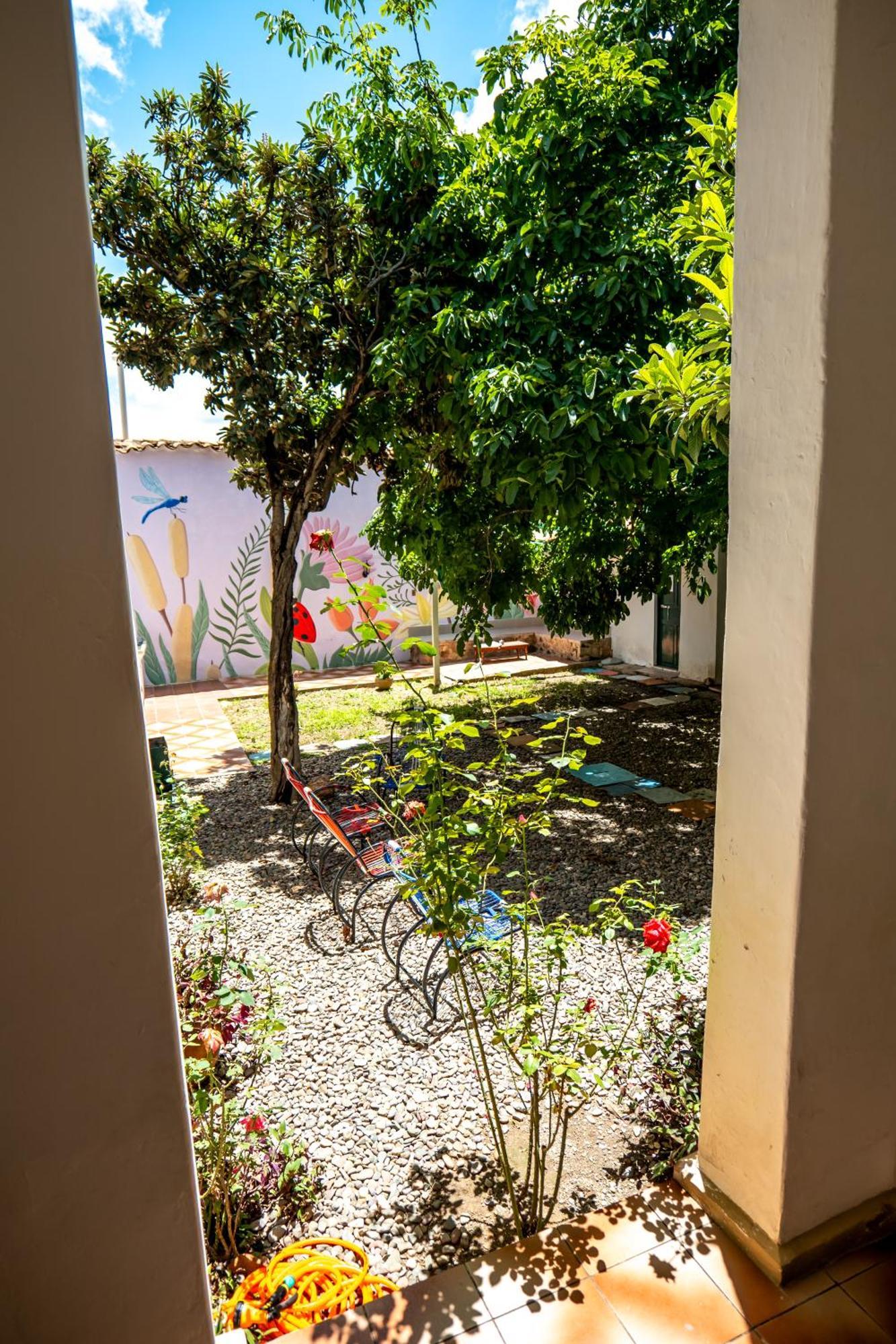Dragonfly Guest House Sucre Exterior foto
